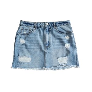 Forever 21 Distressed  Denim Light Wash  Mini Skirt Size 29